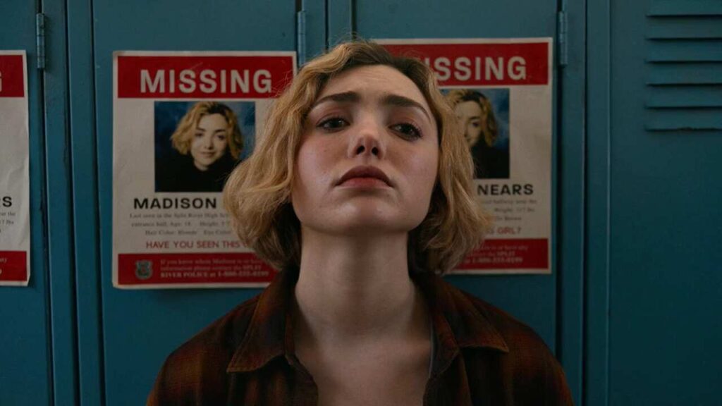 Peyton Roi List em Espíritos na Escola, série da Paramount+