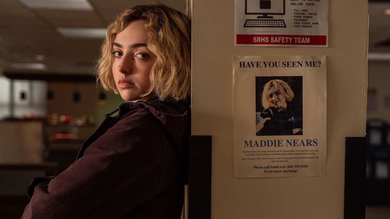 Peyton List na série do Paramount+ Espiritos na Escola