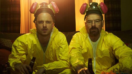 Aaron Paul e Bryan Cranston em Breaking Bad, série de Vince Gilligan