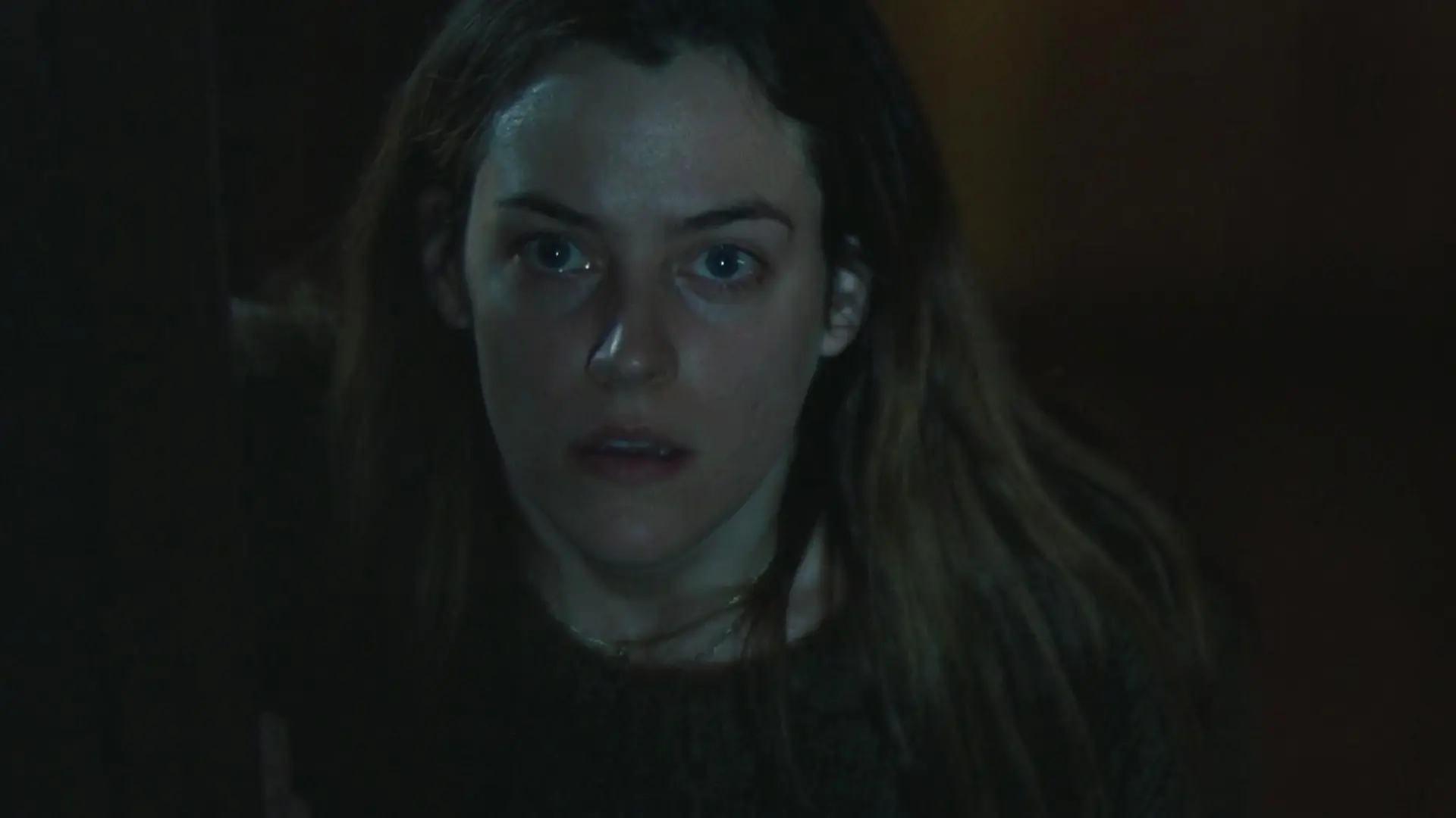 Riley Keough em O Chalé (2019)